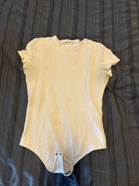 Abercrombie & Fitch Cream Crewneck Short Sleeve Bodysuit
